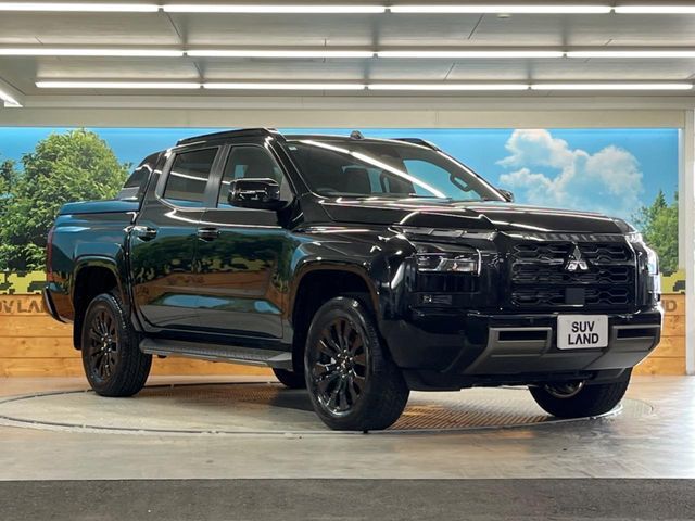 大好評のボディコーティング「弾スプラッシュコート」もご納車までに施工可能。通常のガラスコートと異なる、耐久年数6年の無機質ガラスコーティングが、ボディをキレイな状態に保ってくれます。