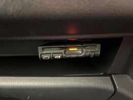 【ETC】高速道路の料金所をストレスなく通過！話題のスポットやサービスエリアに多い「スマートIC」利用時は必須のアイテムです。当店でセットアップを実施、ご納車当日からすぐにご利用いただけます！