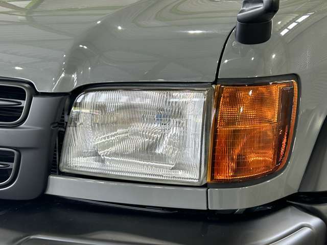 ★当店は、新車、中古車注文販売、整備、車検、修理板金、塗装、買い取り、ボディーコーティング加工、各種ドレスアップパーツ制作に至るまで、幅広く行っています。