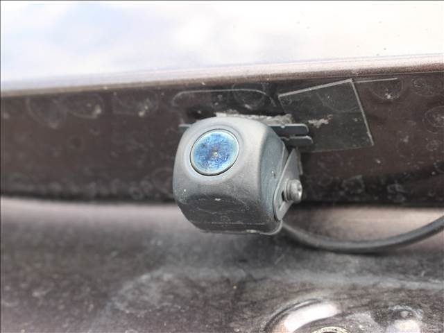 突然のパンクでお困りになった事はございませんか?今のお車はスペアタイヤがほとんど付いておりません。ケイカフェは万が一の事態に備えてオリジナルパンク保証もご用意しております。お気軽にご相談下さい！