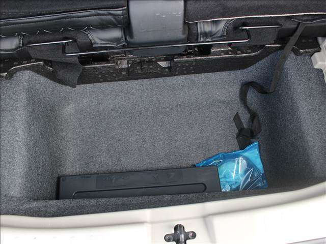 こちらのお車が気になりましたら、お気軽にお問い合わせください！ケイカフェ スタッフ一同ご来店をお待ちしております。