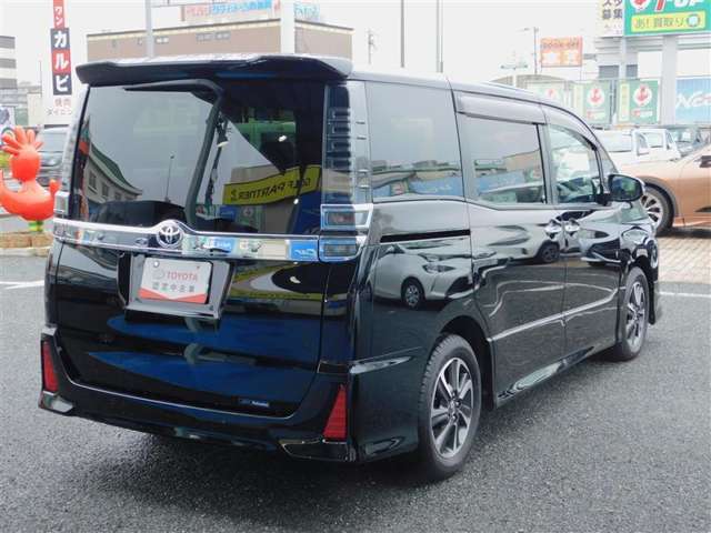 スタイリッシュなリヤスタイル