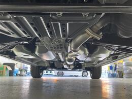 【下回り】下回りがきれいなうちに、防錆加工の施工がオススメ。降雪地域はもちろん、沿岸部にお住いの方や、趣味でマリン・ウィンタースポーツをされる方に大変好評いただいております。