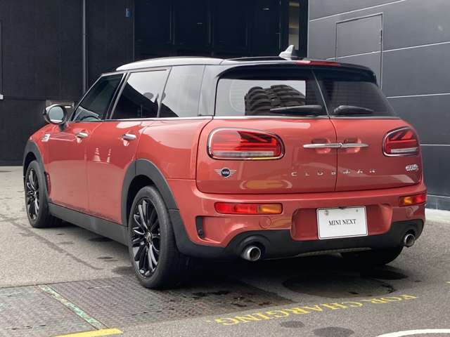 長期にわたる保証を実現。2年間のMINI　NEXT保証と延長保証（別途費用）を合わせて最大4年間の保証。万一の故障に長期に備えることができ、ご安心してお乗り頂けます。（NEXT1年は1年距離無制限）