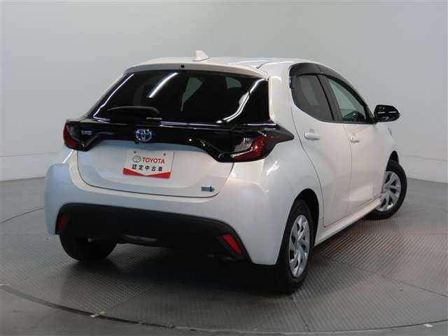 「これって中古車なの？」とおっしゃっていただける、美しい中古車をお届けしたい。U-Car店舗は9店・在庫は約200台ございます。