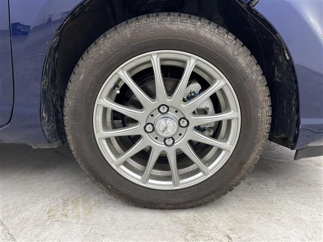 【Aftermarket15インチアルミホイール】Aftermarketアルミホイールで足回りもかっこよく決まってます♪