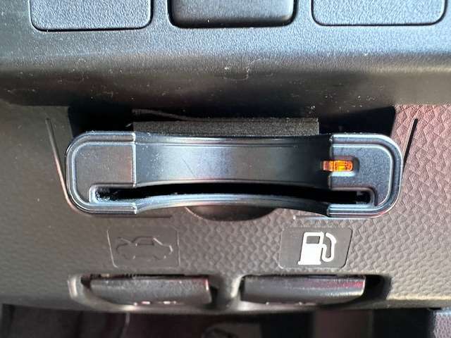 車検整備もお任せ！当店は無駄な部品交換を致しません。使える部品・交換すべき部品をお客様立会いの下わかりやすくご説明させて頂きます！ご納得頂いた上で、交換についてお客様自身で決めて頂き整備を実施します。
