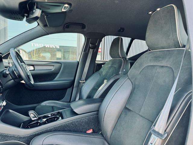 詳しいお車の状態をご覧頂く為、多くの写真を掲載しておりますので、最後の一枚までご覧下さい♪