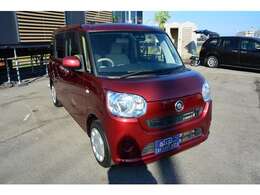 流山街道沿い！ブルーの看板が目印です。只今セール開催中！