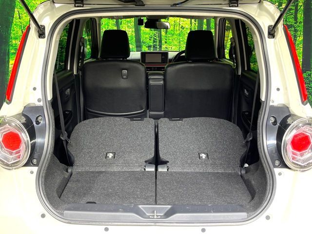 普段のお買い物や通勤、送迎等に十分な荷室スペースを確保しております。セカンドシートを倒すと、大きな荷物の積載も可能です♪