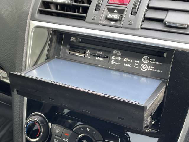 納車前に内外装のクリーニングをいたします。各種コーティング（別途有料）もご用意しておりますので、是非ご相談ください。