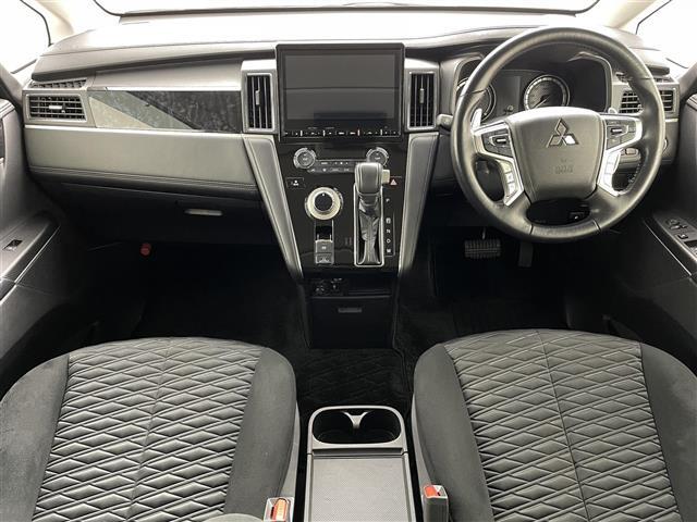 【インパネ全体】全方位で視界が広く、高い目線で運転もしやすいです！