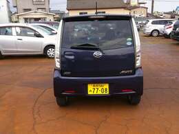 車検R8年5月までありすぐのれます。プライバシーガラス装着