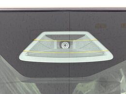 【スズキ　セーフティサポート】走行中に前方の車両等を認識し、衝突しそうな時は警報とブレーキで衝突回避と被害軽減をアシスト。より安全にドライブをお楽しみいただけます。