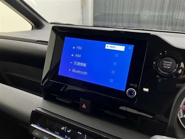 ブルートゥースに接続することにより、スマホに入ったお気に入りの音楽を車内で楽しむことができます♪あると本当に便利な機能になっています！