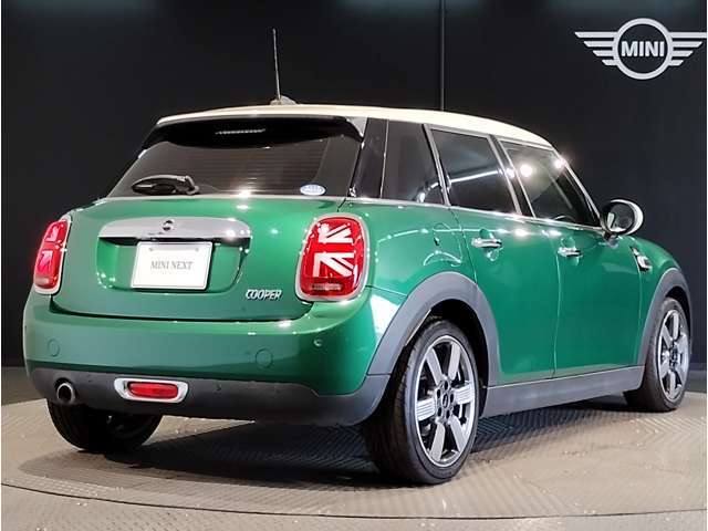 ご納車後も最寄りのMINI正規ディーラーにてアフターサービスが可能です。お問合せ・詳細はMINI NEXT 三宮店　 お問い合わせ無料0078-6002-224332 までお気軽にお問合せ下さいませ。