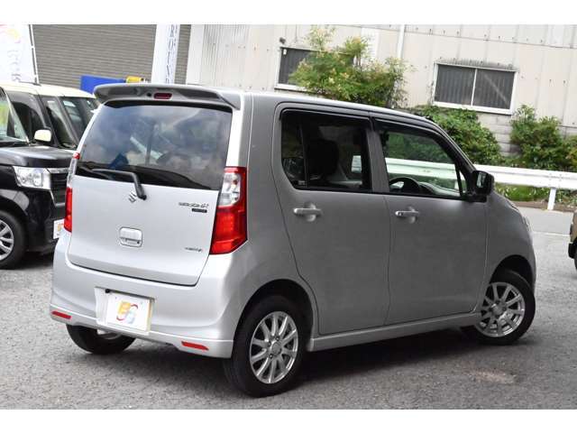 【各機関徹底点検】消耗品から各機関の細部に渡り、提携工場にてプロのメカニックが丁寧に点検致します。ご納車後のトラブルも過去1年ゼロを達成♪今後も変わらず安心安全なおクルマを販売致します！