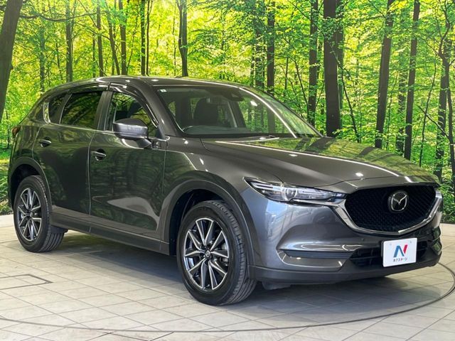 大好評のボディコーティング「弾スプラッシュコート」もご納車までに施工可能。通常のガラスコートと異なる、耐久年数6年の無機質ガラスコーティングが、ボディをキレイな状態に保ってくれます。