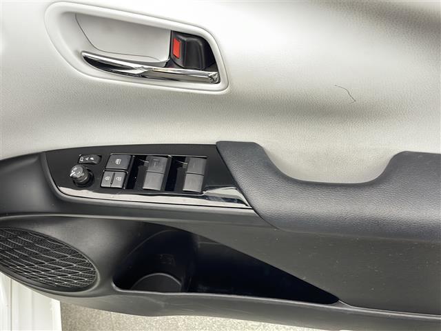 気になる車はお電話やメールで当店にお問い合わせください。なお、お電話での在庫の取り置きはできません。ご来場の際は、商談が重なる事が増えていますので事前に在庫有無をご確認くださいませ。