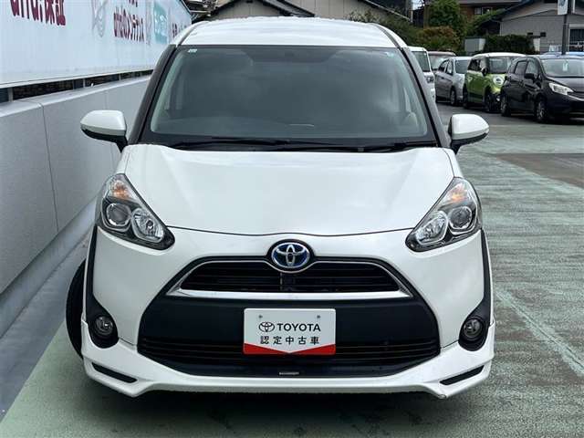 販売するすべての中古車に【ロングラン保証】が付帯します。走行距離無制限・期間は1年間です。保証修理は全国5000箇所のトヨタテクノショップにてお受けいただけます。