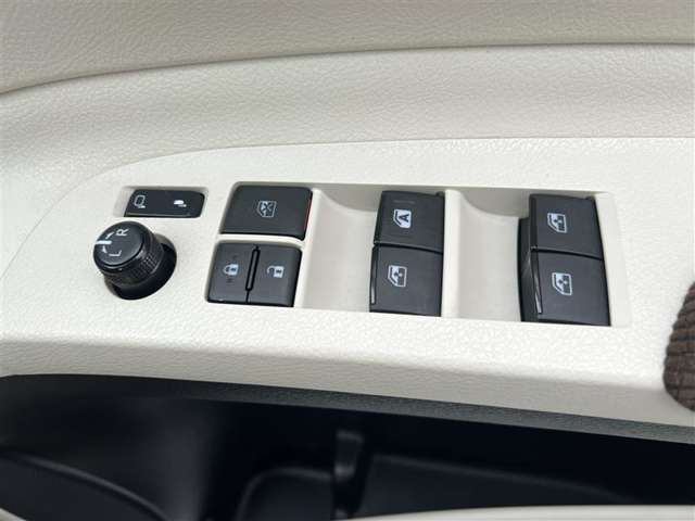 トヨタ認定中古車は見えないところまで徹底洗浄！【まるごとクリーニング】を実施しています。