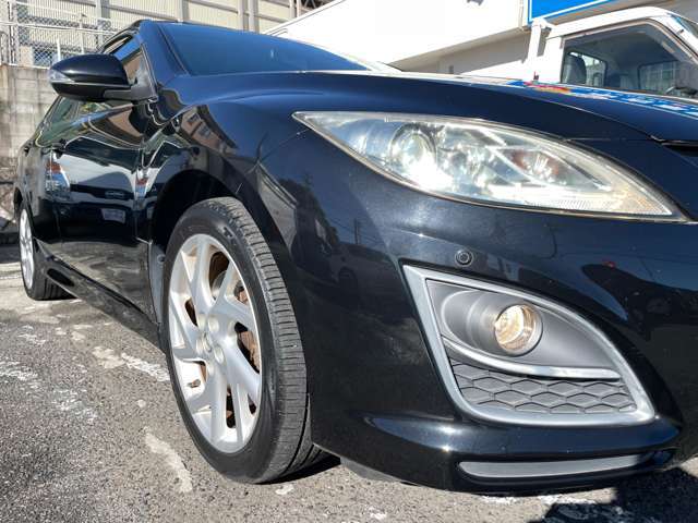フロントバンパーに大きな傷もなく、綺麗なお車です！！