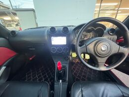 グループ総在庫数約30，000台！！全国の系列店からメーカー・車種問わずご紹介出来るので、あなたにピッタリのお車が見つかるはずです♪まずはお問い合わせ下さい☆