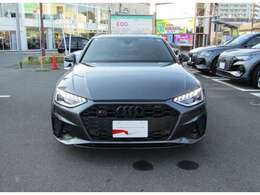 弊社掲載車両は、店舗外のモータープールに在庫している場合がございます。
