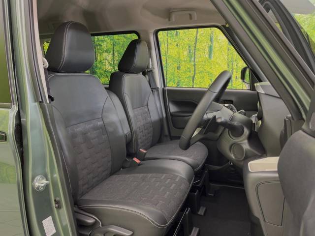 運転席シート廻りは使用感も少なく、良好な状態となっています。丁寧に使われていたことがよくわかりますね。