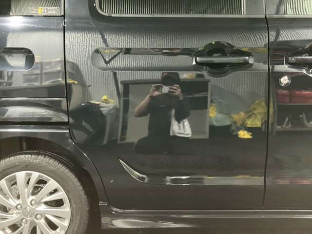 第三者機関による車両検査を実施しております。出来るだけ安心安全の車両状態でお客様に納車できるよう心掛けております。