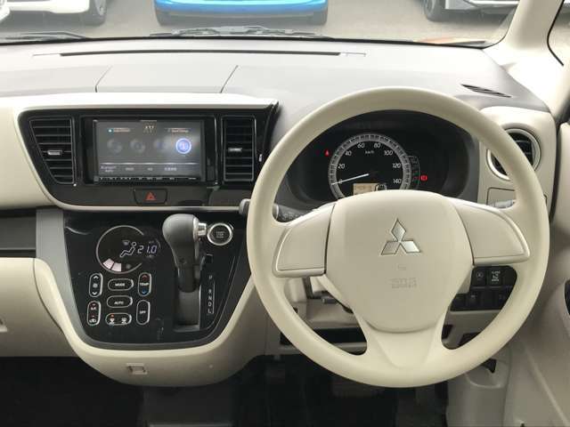 ハンドル周りです！ボタンの配置やメーターのイメージなどご覧ください♪♪0078-6002-135728お電話での問い合わせは(無料)です♪お気軽にどうぞ♪♪【HPもご覧ください☆ https://k-smile.jp/kyoto/ 】