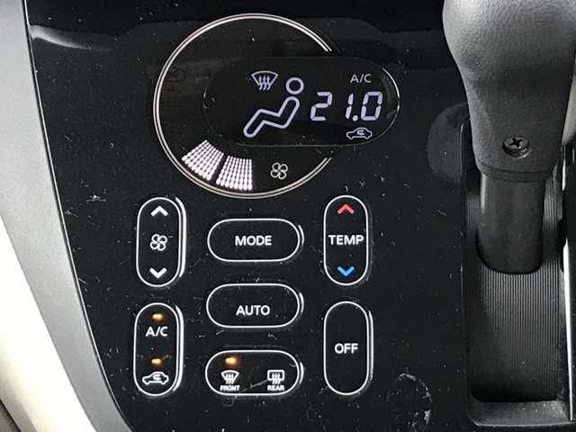 オートエアコンで窓ガラスの曇りもワンタッチで取れます♪お電話での問い合わせは0078-6002-135728 (無料)です♪お気軽にどうぞ♪♪【HPもご覧ください☆ https://k-smile.jp/kyoto/ 】