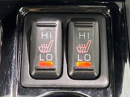 【前席シートヒーター】寒い日に重宝するシートヒーター！エアコンより早く温まってくれるので寒がりの人も安心ですね♪エアコンの温風は乾燥するから苦手、という方にもをおすすめです。