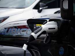 ☆EV走行換算距離は最長42キロとなっております。プラグインハイブリッドも魅力ですが、そもそもが燃費が良いとご納車したお客様からのお声をたくさんいただきます。☆