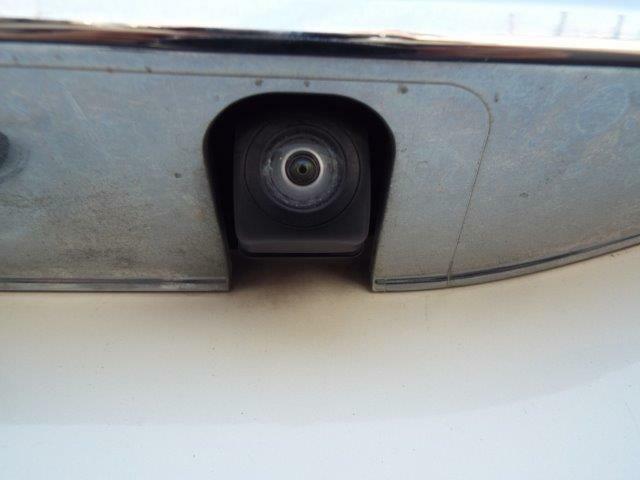 駐車時も安心のバックカメラ付き！対応するモニターの取り付けも可能です！