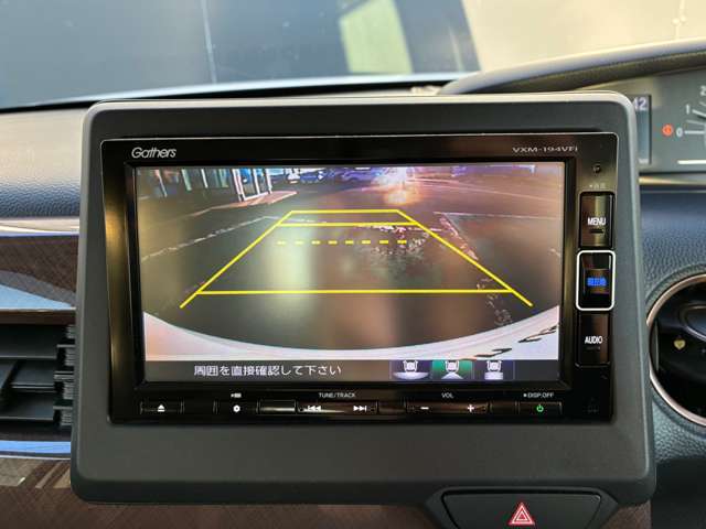 リヤカメラで車両後方の映像もしっかり映し出してくれます！