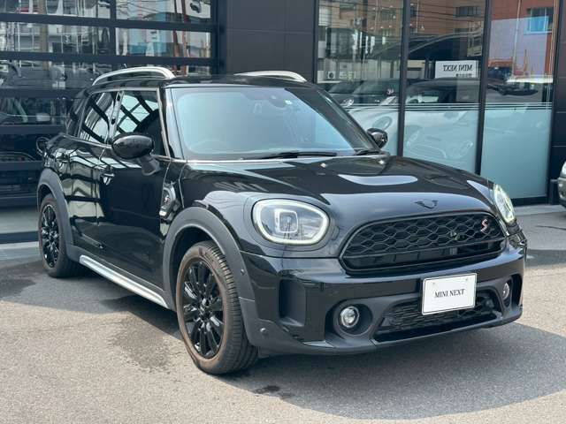 MINI　NEXT鹿児島は鹿児島市宇宿2-19-3にございます。お電話での問い合わせは099-257-3800まで。
