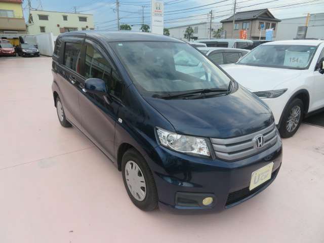 右前からの画像です！お車の事でしたらお任せ下さい！