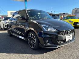 メーカー保証付　弊社にて、メーカー発行の新車保証期間の残り期間を継承して、納車いたしますので、ご安心下さい。