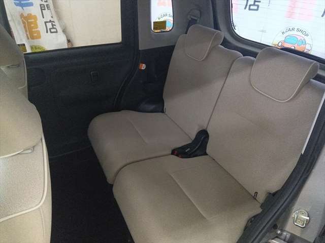 キッズスペースもあり、お子様連れでも安心にお買い物できますよ♪