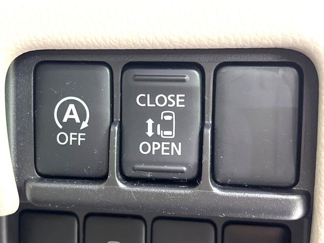 【パワースライドドア】スマートキーや運転席のスイッチでスライドドアの開閉が可能♪電動だから力を入れてドアを開ける必要が無く、小さいお子様でも、重い荷物を持っている時もラクに開け閉めできます♪