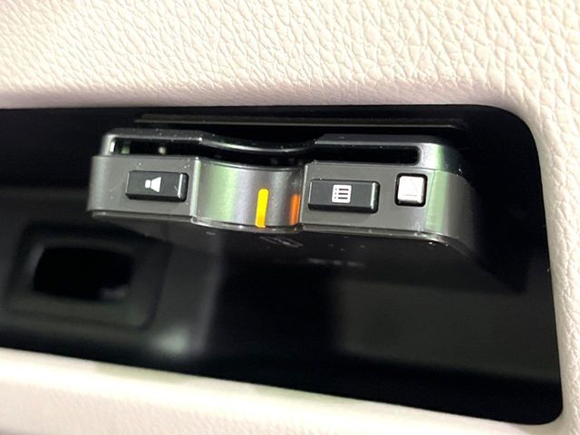 【ETC】高速道路の料金所をストレスなく通過！話題のスポットやサービスエリアに多い「スマートIC」利用時は必須のアイテムです。当店でセットアップを実施、ご納車当日からすぐにご利用いただけます！