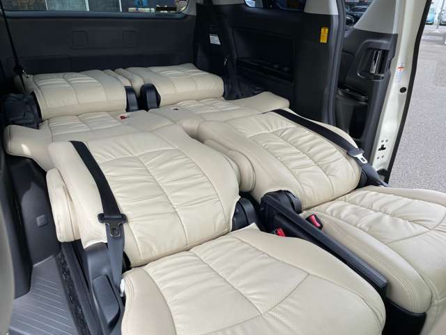 フルフラット状態☆　車中泊やアウトドアに♪　子供も大喜び間違いなしです♪　　　まずはお気軽にお問合せを♪　【無料電話】0078-6003-206896　【LINE　ID】07020337089で検索♪