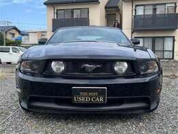 アメリカンスペシャルティカーのフォードマスタング（MUSTANG）です　V8GTモデルは5リッターV8DOHCエンジン搭載