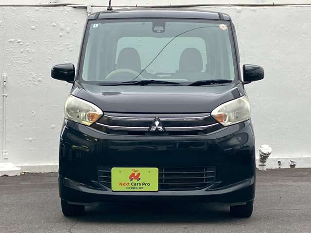 当店在庫は外装、内装クリーニング後に展示し、併せて事故修復歴の有無、メーター改ざん歴の有無も第三者機関による検査を全台実施しております。車検、整備、鈑金塗装も自社で対応できますのでご安心ください。