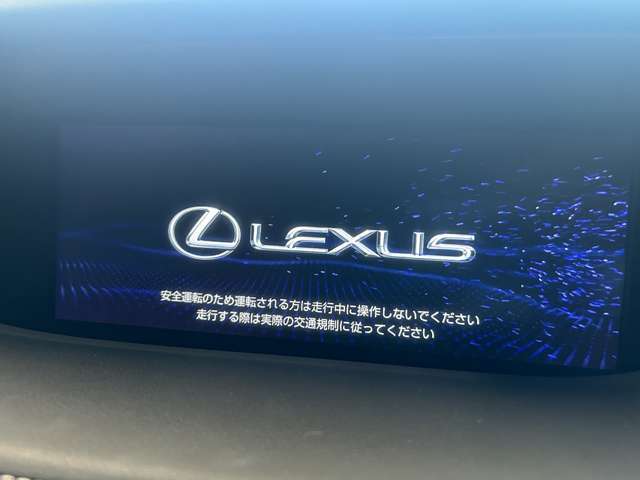 【純正SDナビ】FM＆AMを聴くことは勿論のこと！！CD＆DVD再生可能で地デジTVの視聴も可能な多機能ナビでドライブも快適ですよ☆
