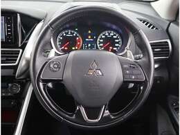 本革巻ステアリングホイール