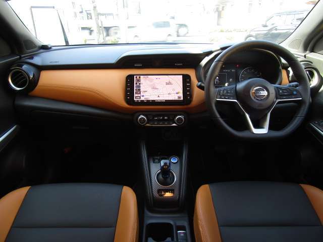 【内外装美車！ルームクリーニング】プロのクリーニングで綺麗。清潔に仕上げております。また弊社ではより良いコンディションのお車を仕入れしております。  　　　※メールやLINEでのお問合せも可能です！！。