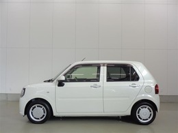 中古車は全く同じというものがなく、1台1台全てコンディションが異なります。同じようなお車でも、整備状況、外内装の状態など様々です。当店では入庫した車輌をコンディションに合わせて徹底的に仕上げています。