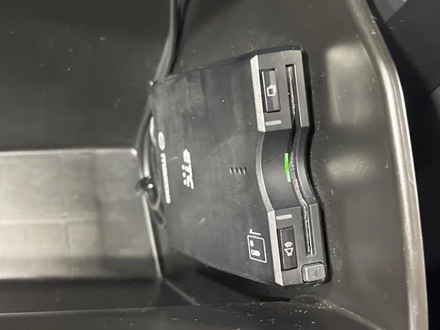 【ETC】高速道路の料金所をストレスなく通過！話題のスポットやサービスエリアに多い「スマートIC」利用時は必須のアイテムです。当店でセットアップを実施、ご納車当日からすぐにご利用いただけます！